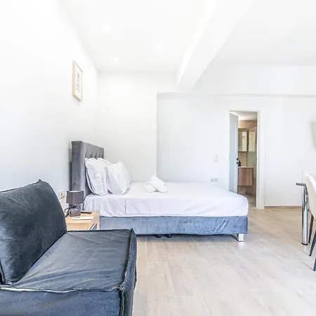 Elegant Suite 1 Near The Beach Gazi Exterior photo